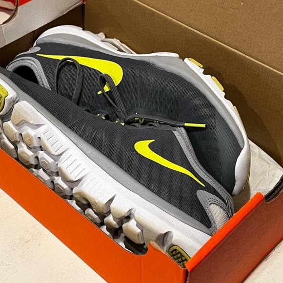 Like New: Nike Flex Supreme TR 4 Running Sneakers, Women’s Size 9.5 - Picture 7 of 8